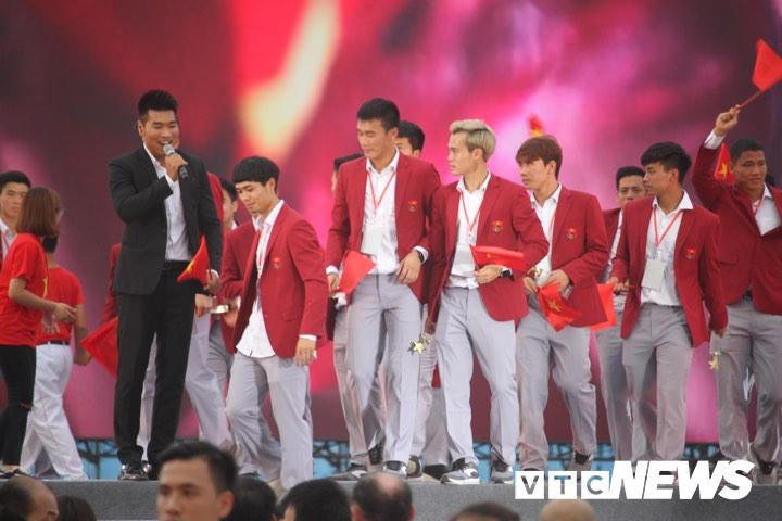 Khoảnh khắc ấn tượng lễ vinh danh những 'người hùng' ASIAD 2018 tại sân vận động Mỹ Đình