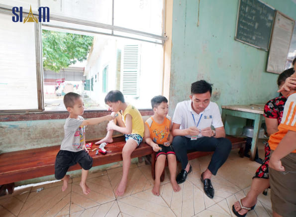 Viện thẩm mỹ Siam Thailand và chuyến đi từ thiện nhiều cảm xúc