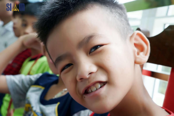 Viện thẩm mỹ Siam Thailand và chuyến đi từ thiện nhiều cảm xúc