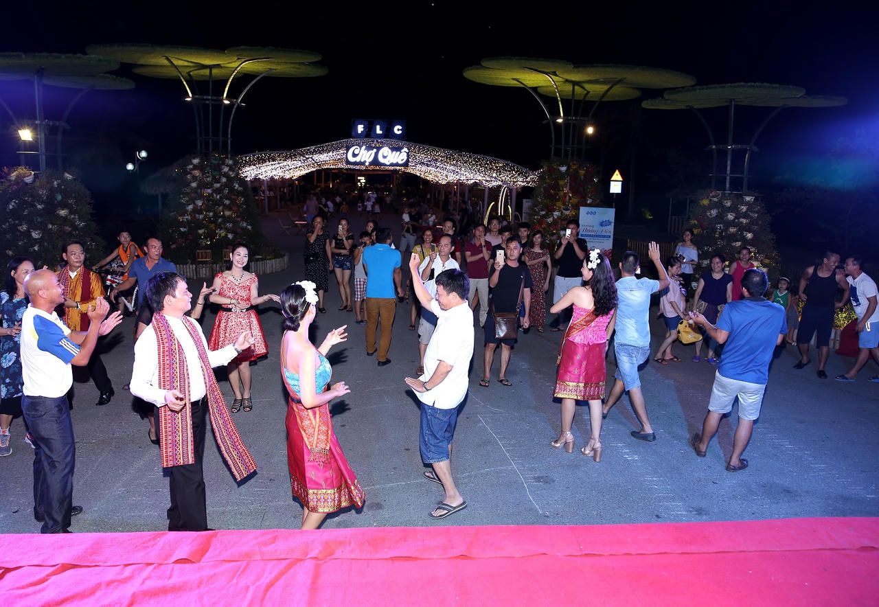 Lễ hội văn hóa Lào tại FLC Sầm Sơn, hấp dẫn hàng ngàn du khách phương xa 