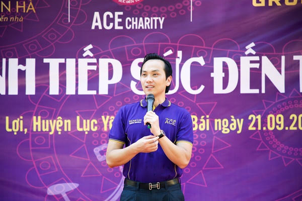 Chủ tịch Think Big Group trao 1,5 tỷ đồng cho quê hương Yên Bái 