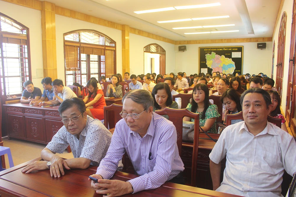 Bộ Tư pháp: Lớp bồi dưỡng lãnh đạo cấp Phòng đi thực tế tại Bắc Ninh