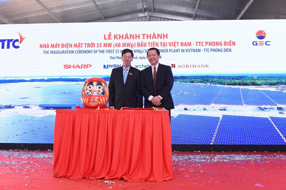 Nhà máy điện mặt trời 35 MW đầu tiên tại Việt Nam đi vào hoạt động