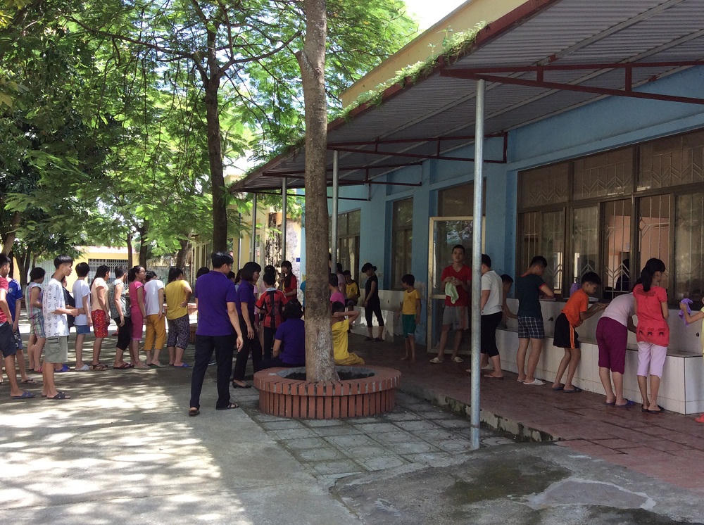 Xây dựng Luật Công tác xã hội: Tiếp thêm sức mạnh cho người yếu thế