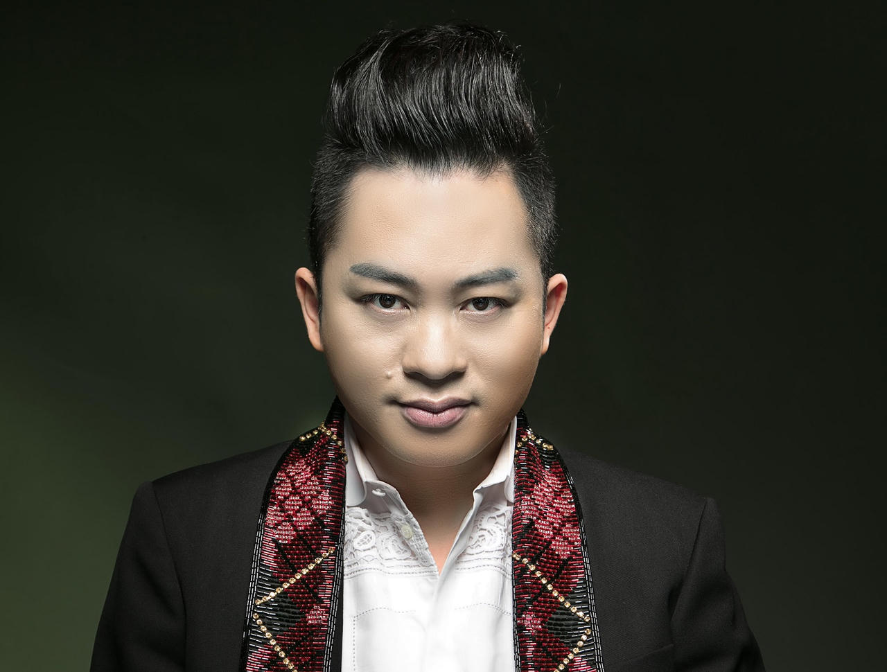 Hồng Nhung, Tùng Dương tái ngộ sân khấu FLC Sầm Sơn trong đêm nhạc “Tình Thu”  