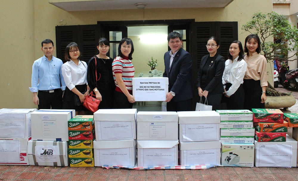 MB trao và tặng quà chương trình Mottainai 2018