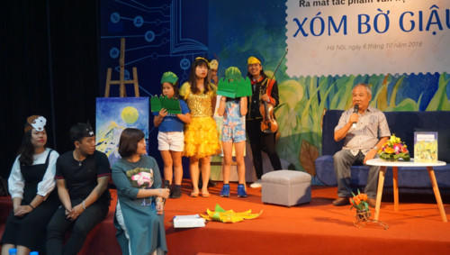 Tìm lại tuổi thơ với “Xóm bờ giậu”