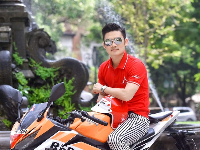 Ca sỹ Hàn Minh Tú - “Làm tài xế có gì phải ngại”