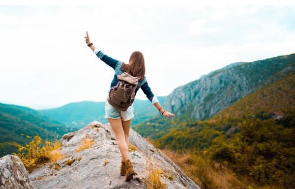 Đi để chụp ảnh Check-in - Liệu chúng ta đã thật sự du lịch đúng nghĩa?