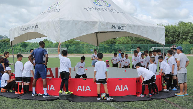 Ngày hội "Chân sút nhí" mùa thứ 2 tại Hà Nội thu hút hơn 800 bạn nhỏ tham gia