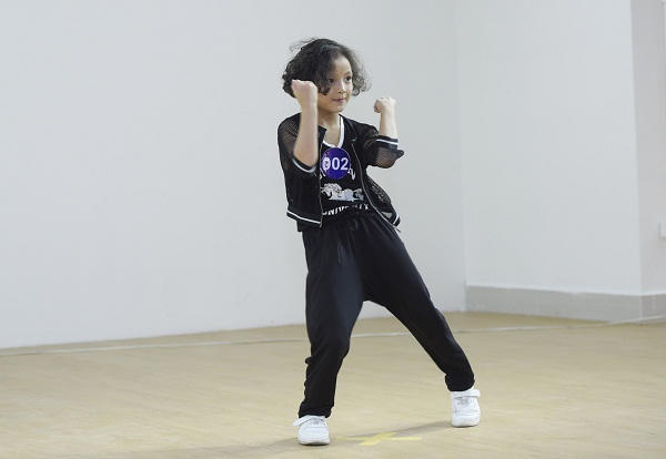 Top 5 Hoa hậu HVVN Tiêu Linh tuyển tài năng nhí