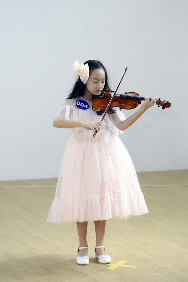 Top 5 Hoa hậu HVVN Tiêu Linh tuyển tài năng nhí