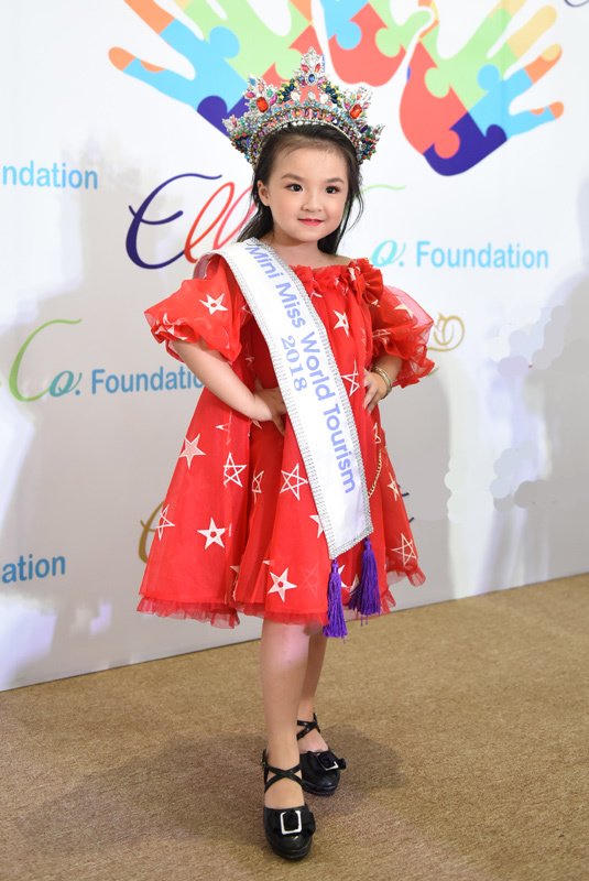 EllieVu Gala Fashion show và dự án hỗ trợ trẻ tự kỷ