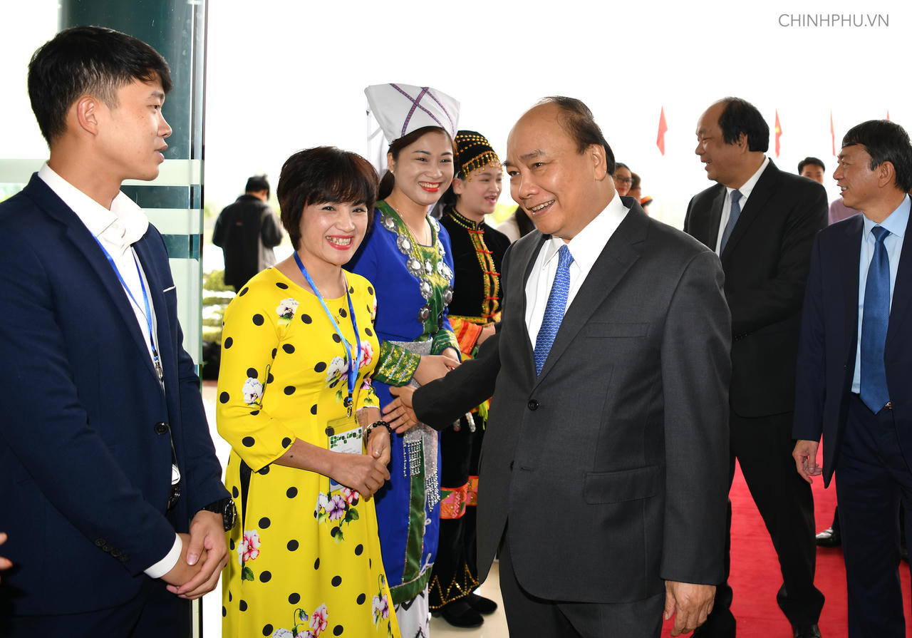 Chùm ảnh: Thủ tướng dự hội nghị xúc tiến đầu tư tỉnh Cao Bằng