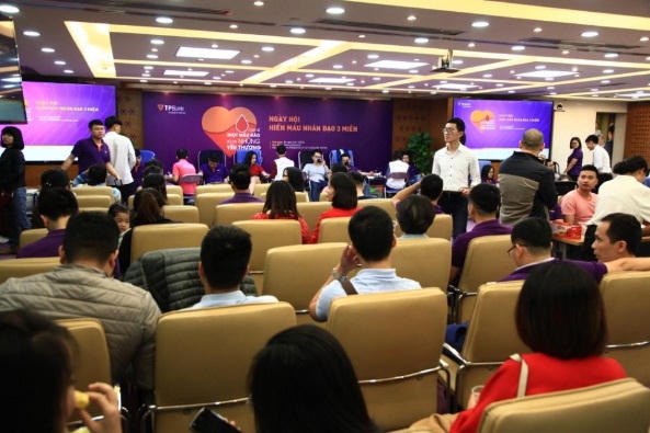 Hàng ngàn nhân viên TPBank trên cả nước hào hứng tham gia hiến máu nhân đạo