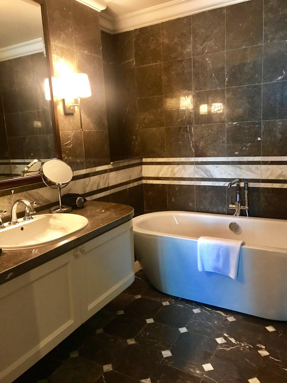 Cận cảnh tiến độ dự án FLC Grand Hotel Halong trước ngày khai trương