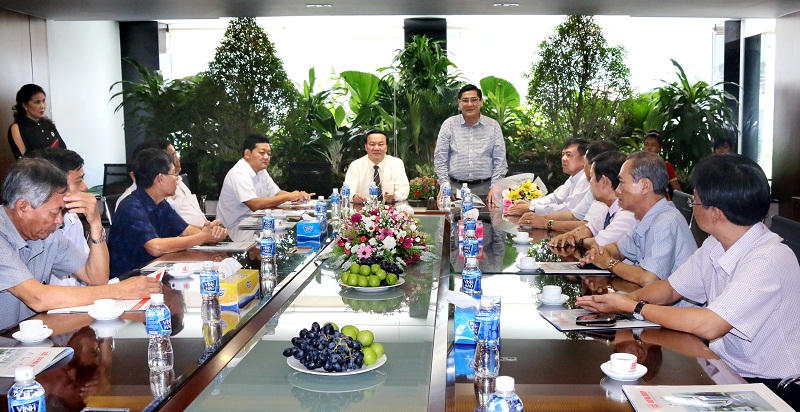 Lãnh đạo tỉnh Bến Tre thăm và làm việc với Tập đoàn Sao Mai, mời gọi đầu tư về Năng lượng mặt trời