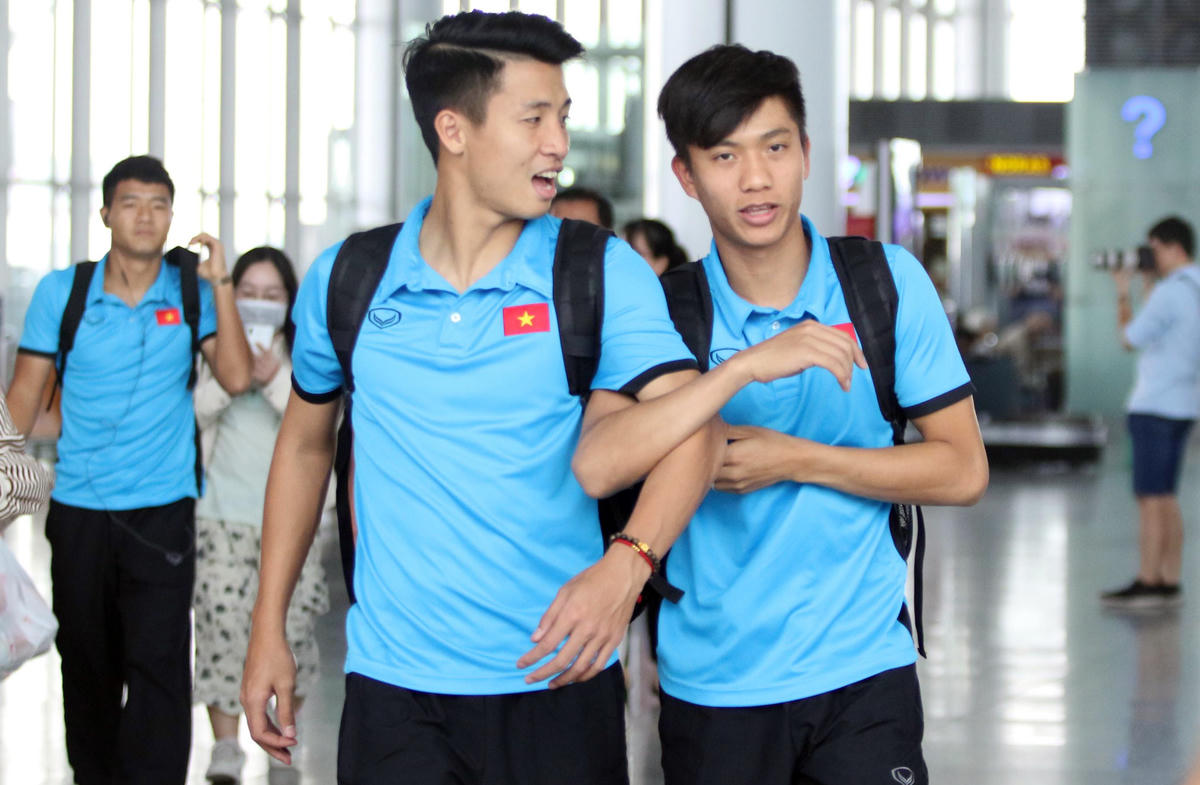 Tuyển Việt Nam sang Malaysia đá chung kết AFF Cup