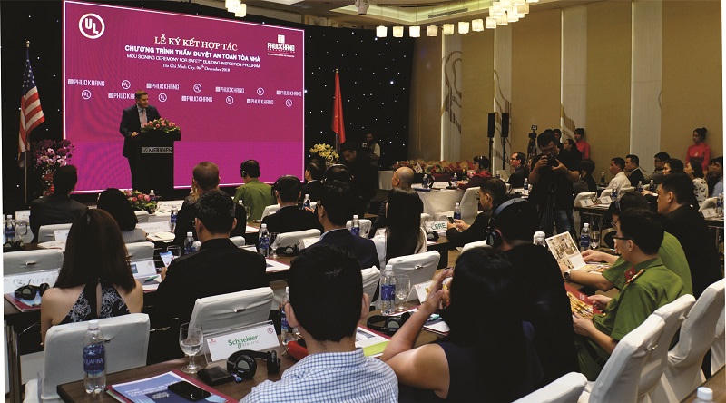 UL và Phúc Khang ký kết hợp tác chương trình thẩm duyệt an toàn toà nhà