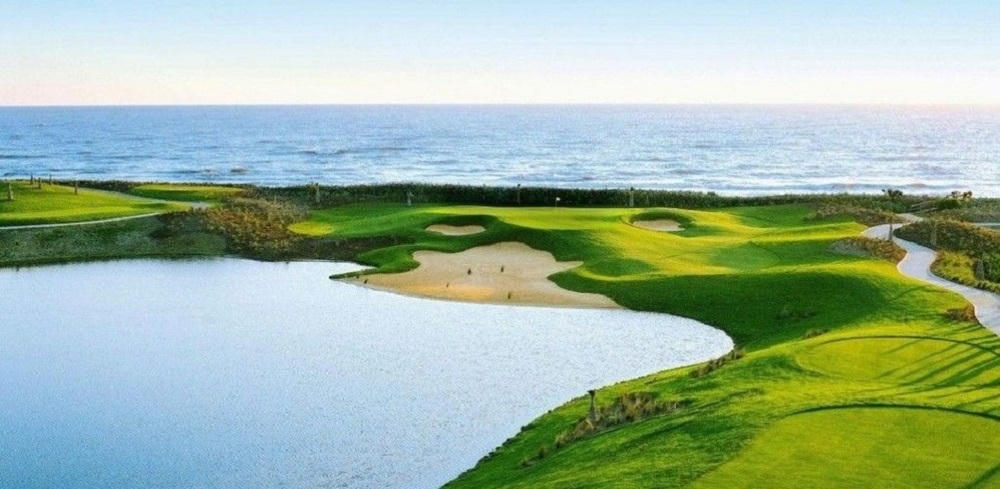 “Thỏa sức chơi golf – Miễn phí khách sạn” tại FLC Samson Golf Links