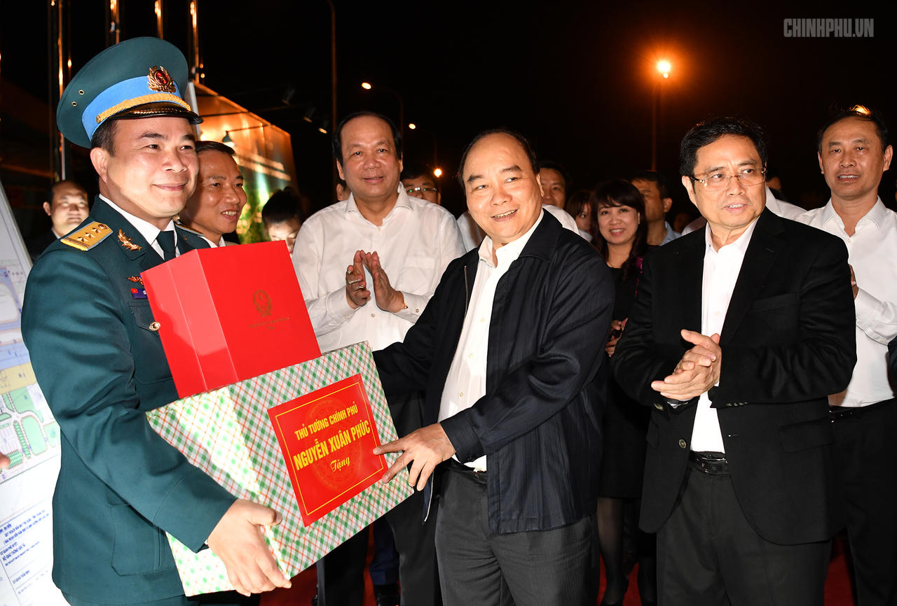 Thủ tướng thăm Lam Kinh và các cơ sở động lực kinh tế của Thanh Hóa