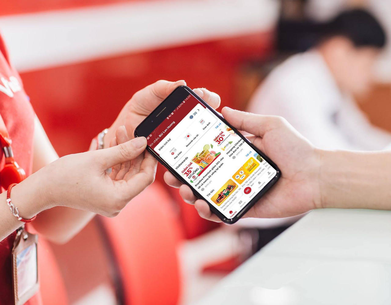 VinID “chơi lớn”, tặng xe VinFast tiền tỷ tri ân khách hàng đón Tết Kỷ Hợi