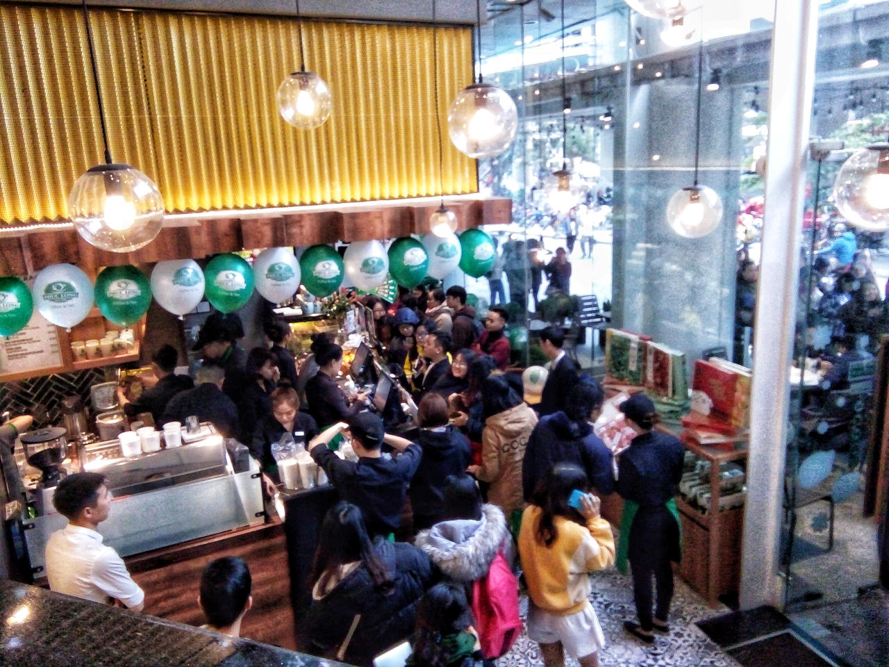 Thương hiệu Phúc Long lần đầu ra mắt giới trẻ thủ đô