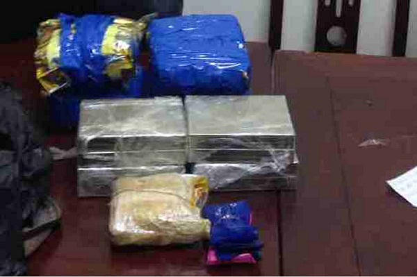 Khổ nhục kế của 'ông trùm' đại gia' trong căn nhà lụp xụp