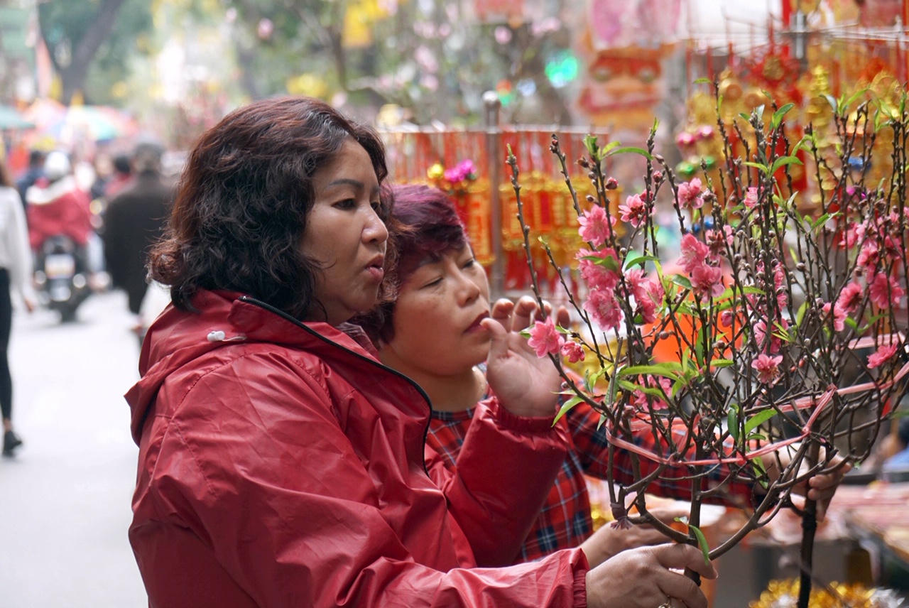 Hương vị Tết xưa ở chợ hoa nổi tiếng Hà Thành