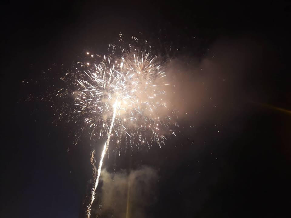 Cả nước tưng bừng đón giao thừa xuân Kỷ Hợi 2019