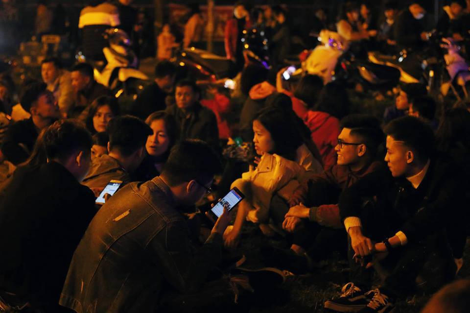 Cả nước tưng bừng đón giao thừa xuân Kỷ Hợi 2019