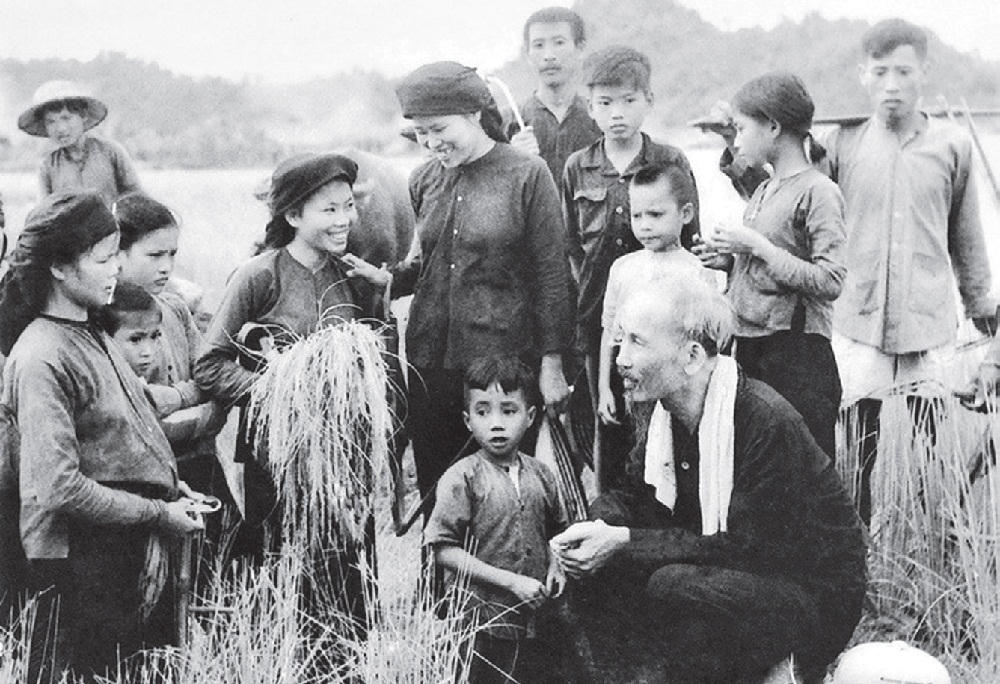 Lợi ích của nhân dân là trước hết và trên hết