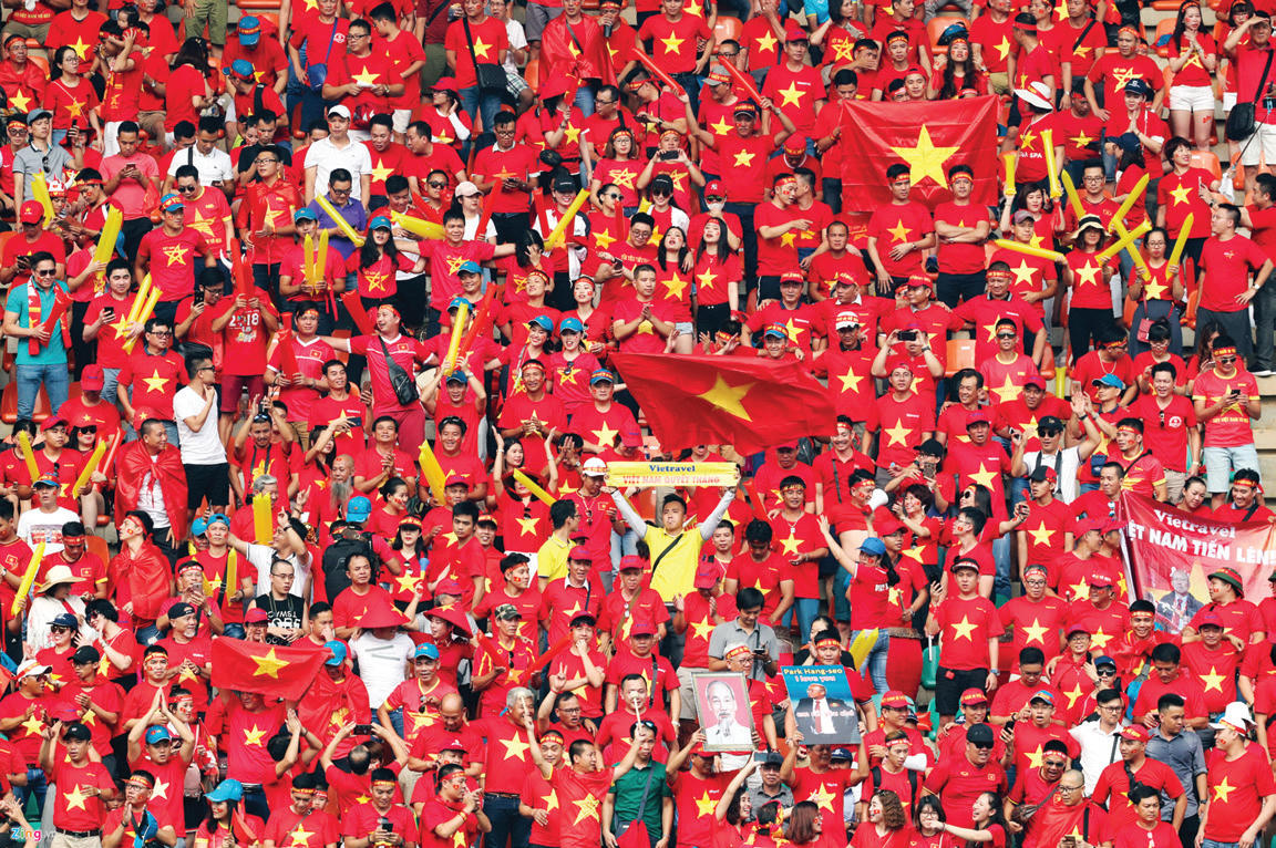 Bóng đá Việt Nam căng tràn thăng hoa