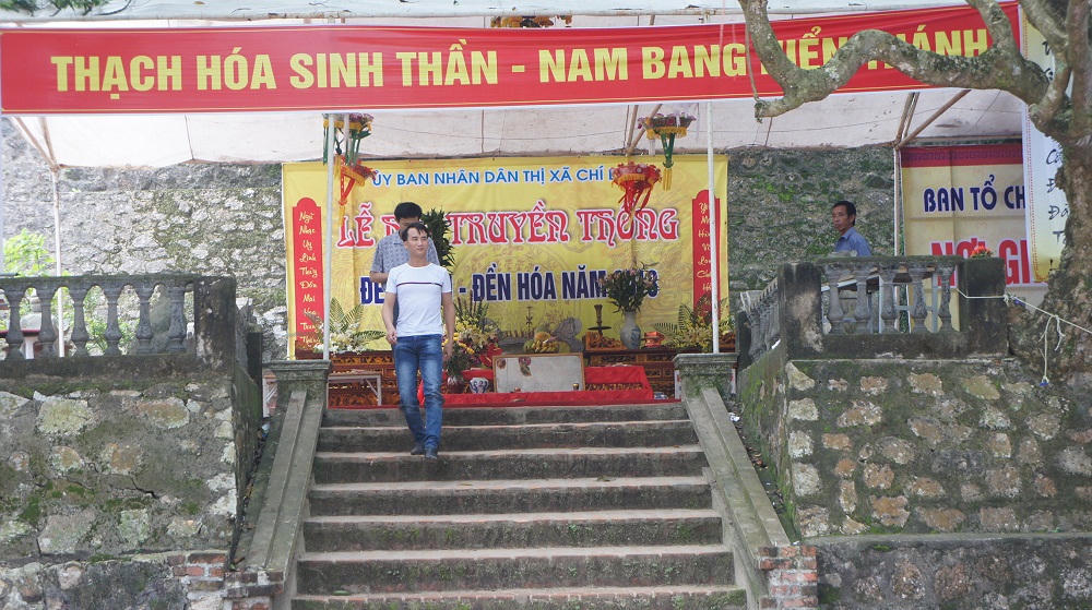 Đền cầu tự ở Hải Dương