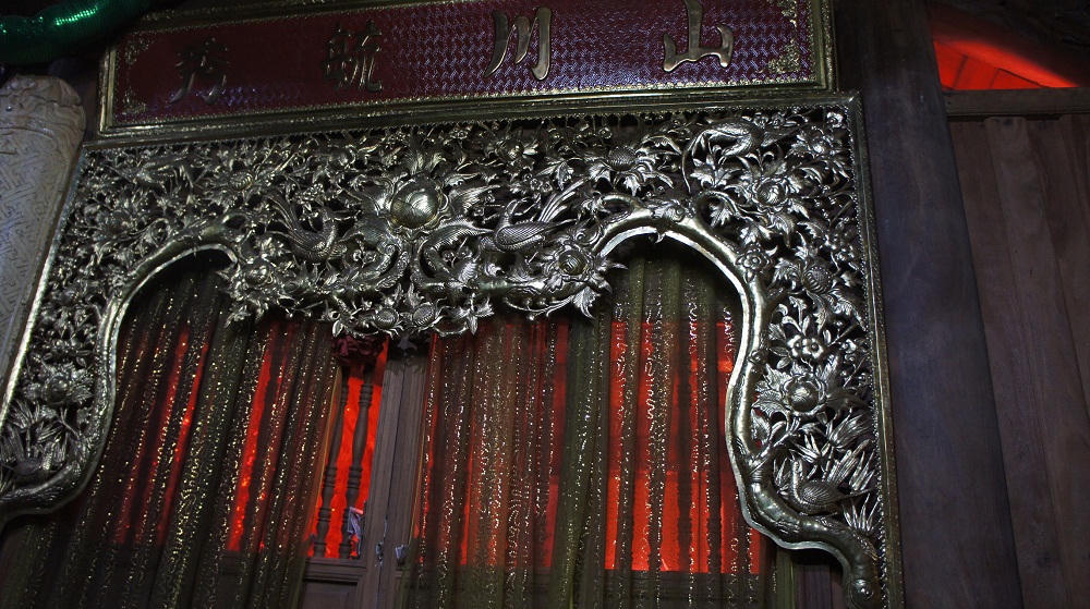 Đền cầu tự ở Hải Dương