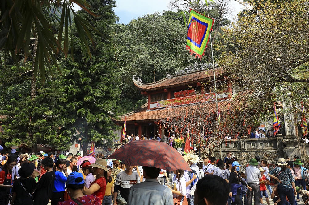 Hàng vạn người hành hương về miền địa linh Tây Thiên đầu xuân