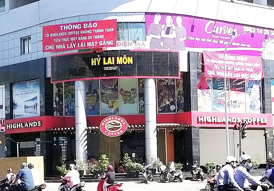 Cà phê Highlands “cù nhầy” trả tiền nhà?