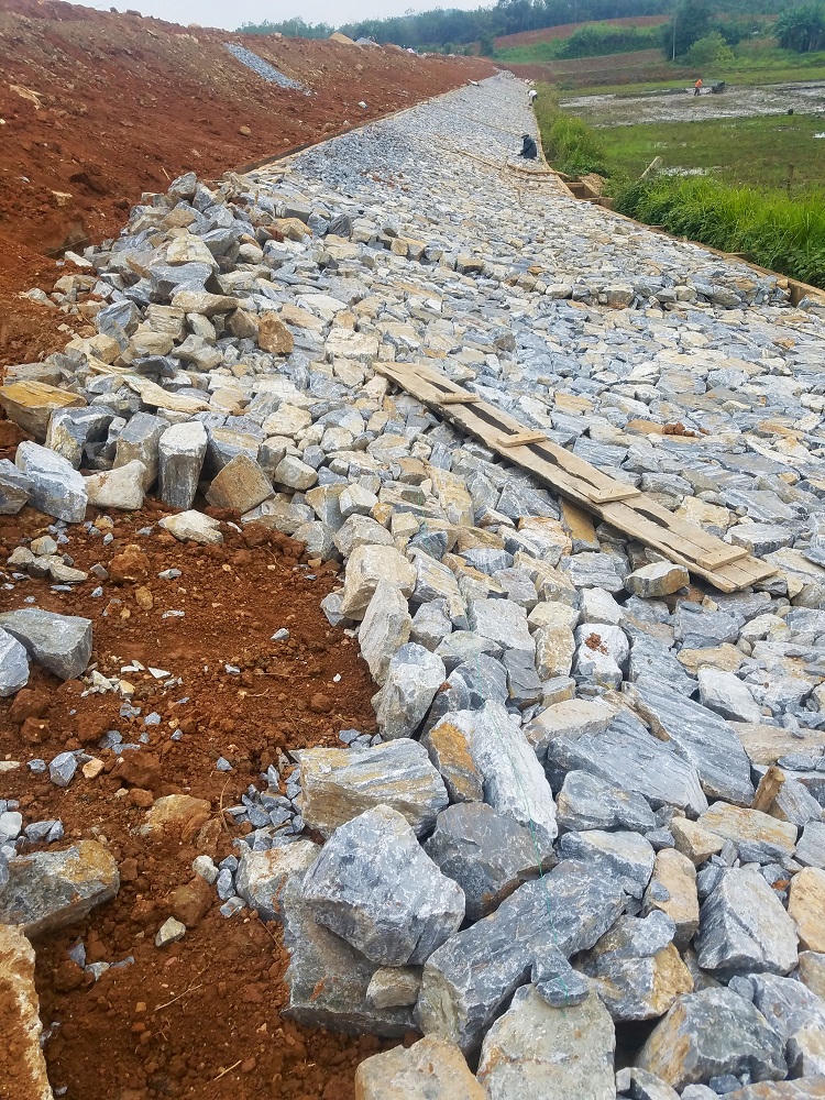 Dự án hồ chứa nước hàng chục tỷ thi công ẩu ở Nghệ An