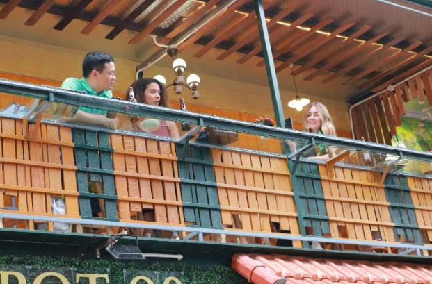 Khám phá “Xóm đường tàu” mê hoặc khách Tây giữa lòng Hà Nội