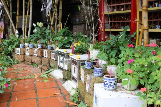 Người dành cả cuộc đời mình gắn bó với “Nghĩa trang chó mèo” ở Hà Nội