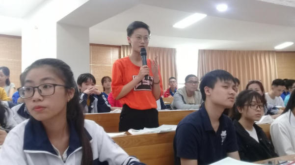“Trải nghiệm đại học, định hướng tương lai” tại trường Đại học Bách Khoa Hà Nội