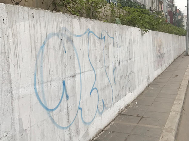 “Bút tặc” hoành hành trên tuyến đường trăm tỉ tại Hà Nội