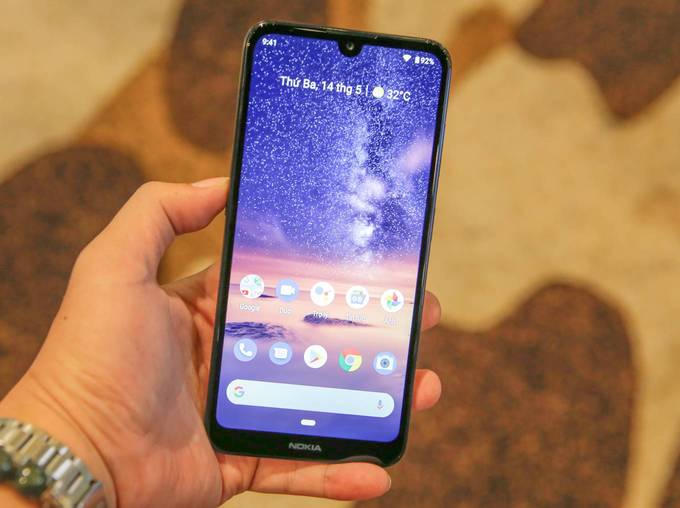 7 smartphone giá rẻ mới về Việt Nam