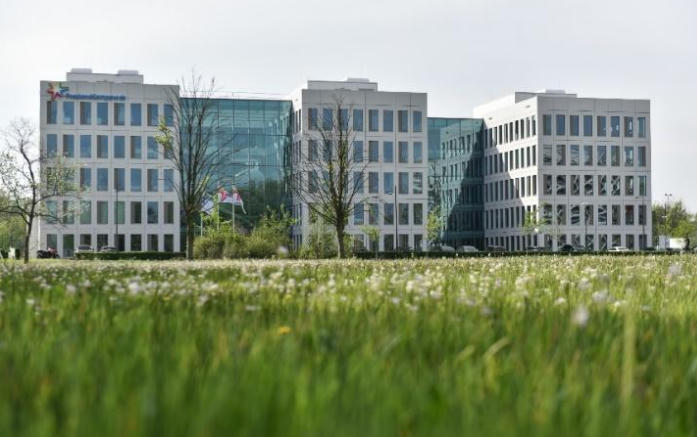 'Lạc lối' vào trung tâm R&D như vũ trụ thu nhỏ của Cô Gái Hà Lan