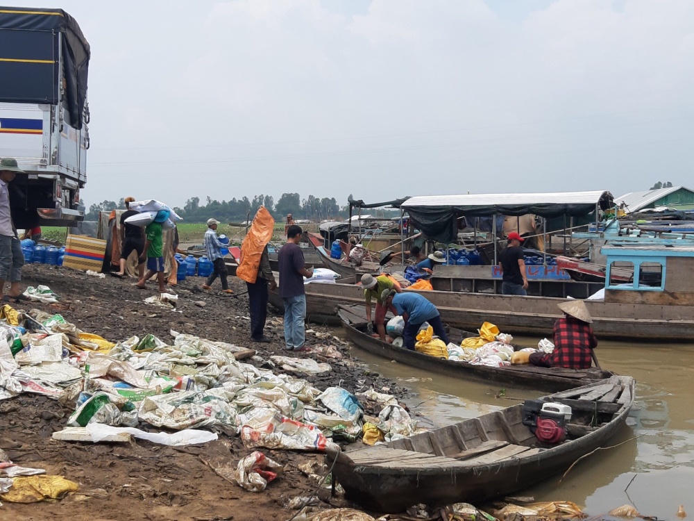 Tan hoang làng bè La Ngà sau sự cố chết hơn 1.000 tấn cá