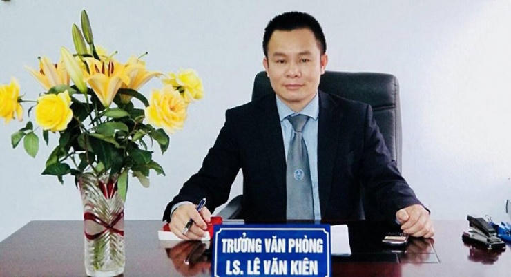 Doanh nghiệp dính vào tranh chấp, cổ phiếu giảm giá đổ lỗi cho ai?