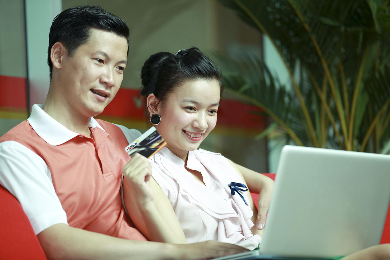 Thanh toán không tiền mặt, nhận ngàn ưu đãi cùng HDBank