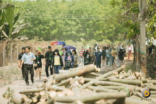 Doanh nhân Võ Phi Nhật Huy: 