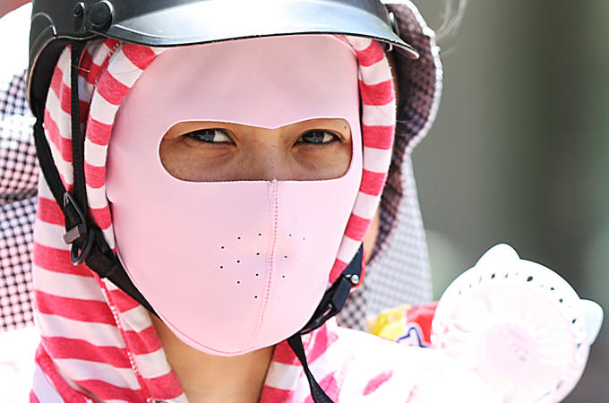 Người Hà Nội trong nắng nóng 40 độ