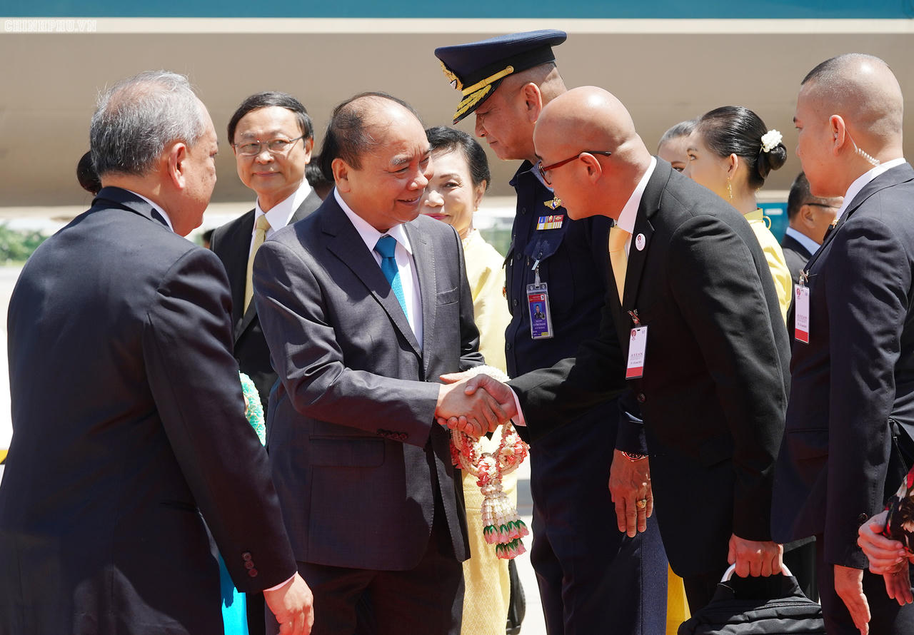 Thủ tướng đến Thủ đô Bangkok, Thái Lan